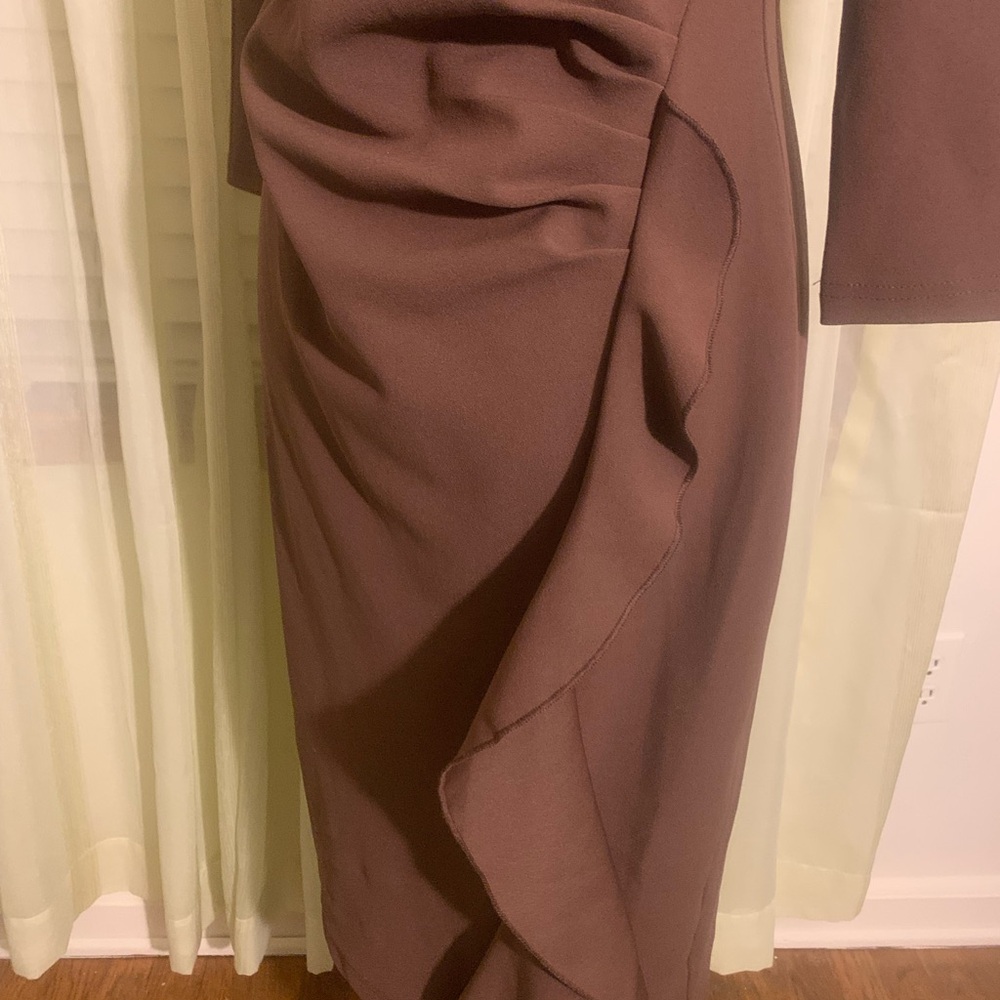 Chic  Brown Dress with ruffle - Picture 4 of 11